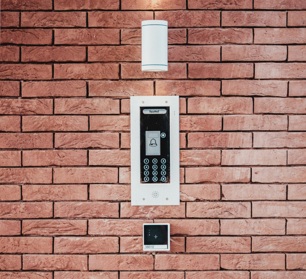 How to Deter Burglars With These 5 Tips Casa Security