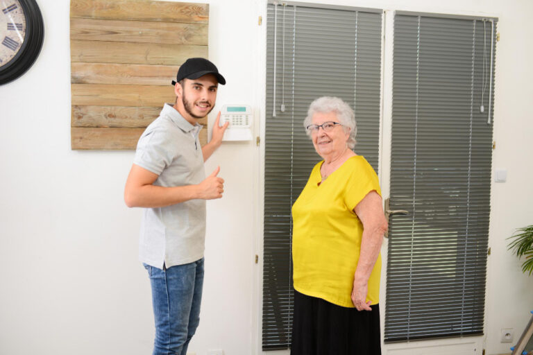 How Does a Burglar Alarm Work? Casa Security